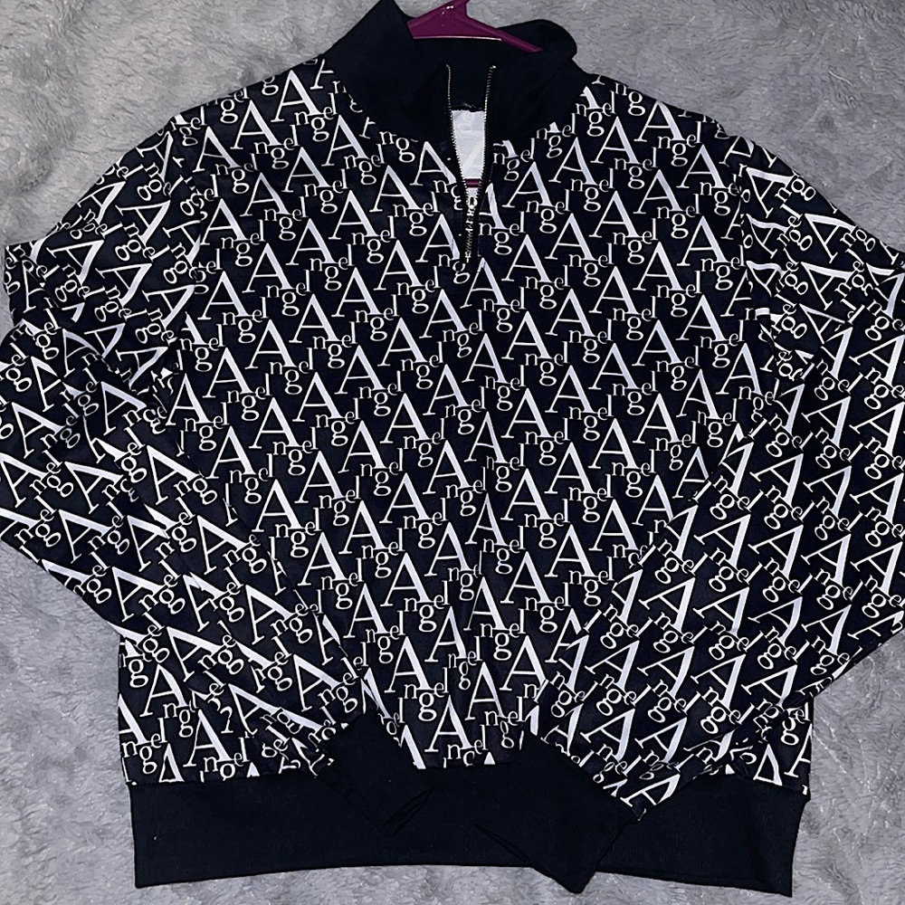 “ANGEL” HALF ZIP PULLOVER!!